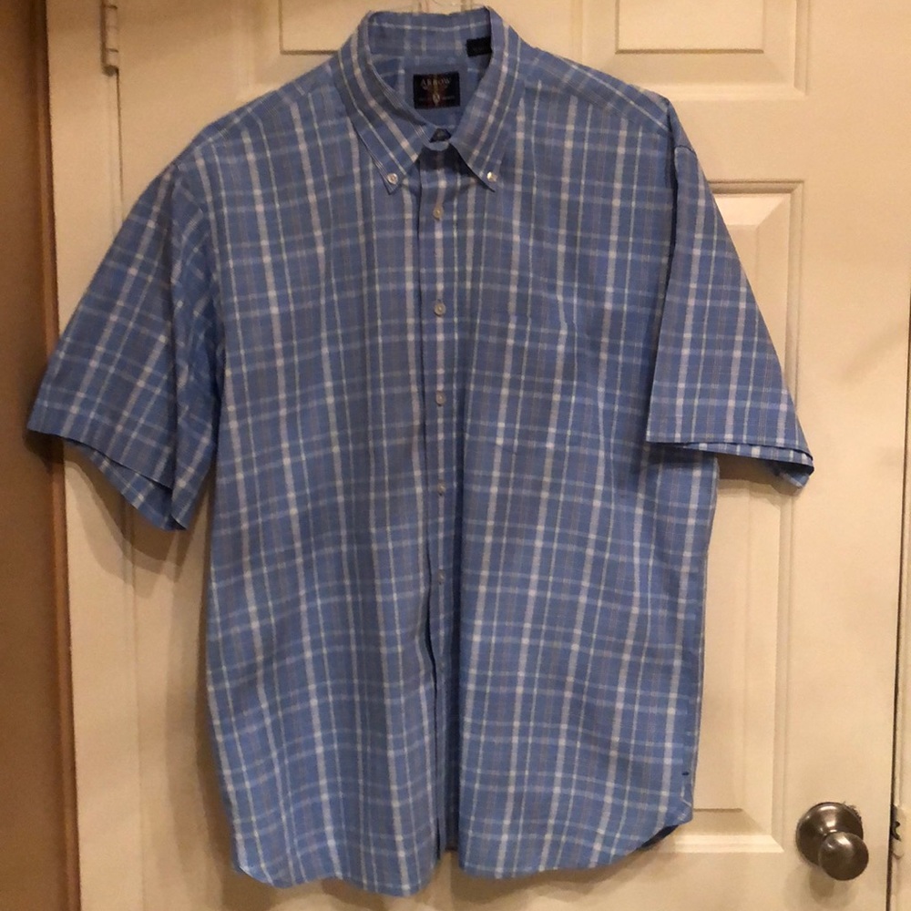 Arrow short sleeve button down shirt